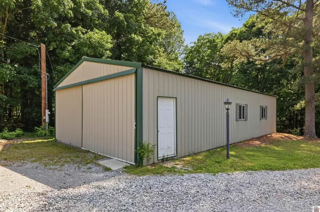 948 Kendall Road Mayfield KY 42066