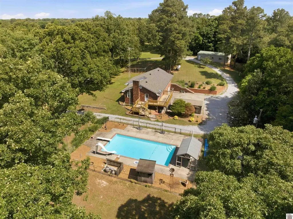 948 Kendall Road Mayfield KY 42066