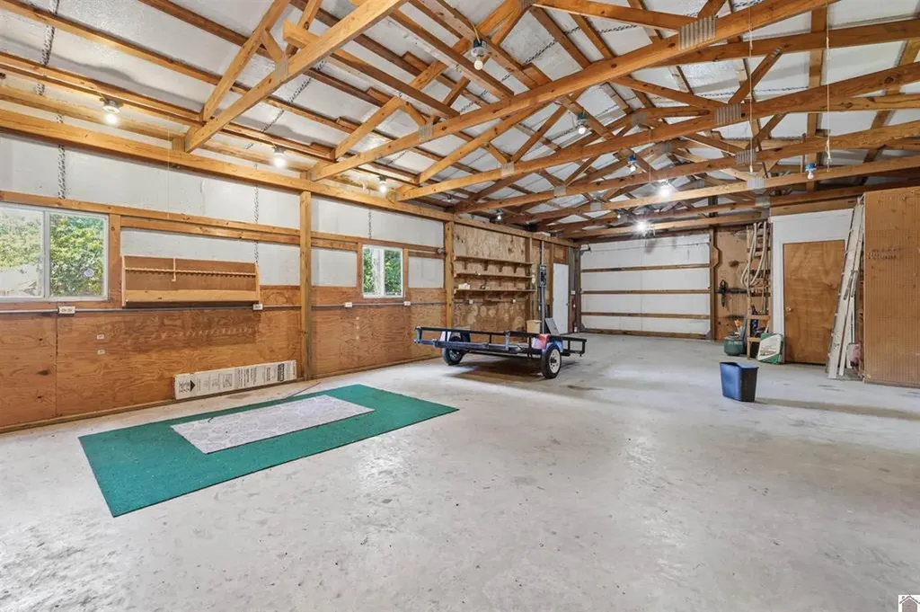 948 Kendall Road Mayfield KY 42066