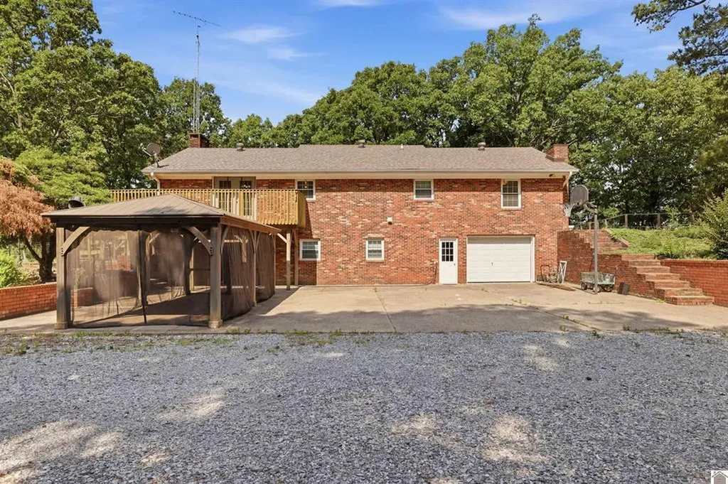 948 Kendall Road Mayfield KY 42066