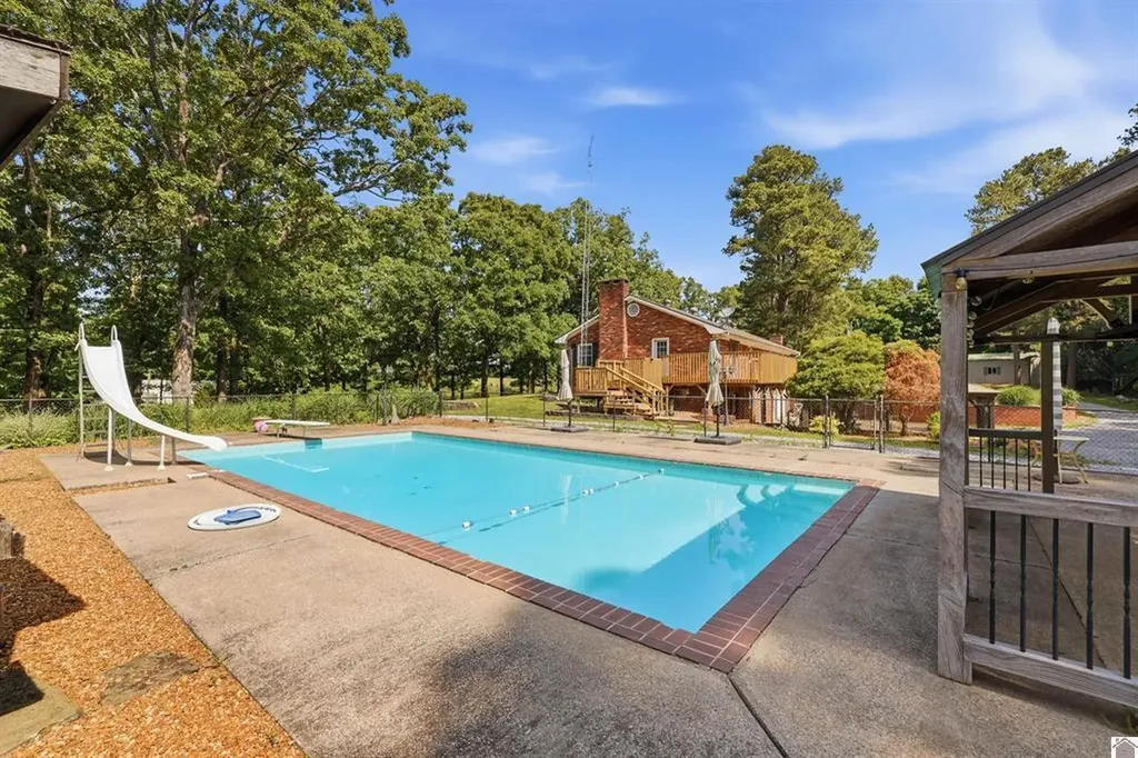 948 Kendall Road Mayfield KY 42066