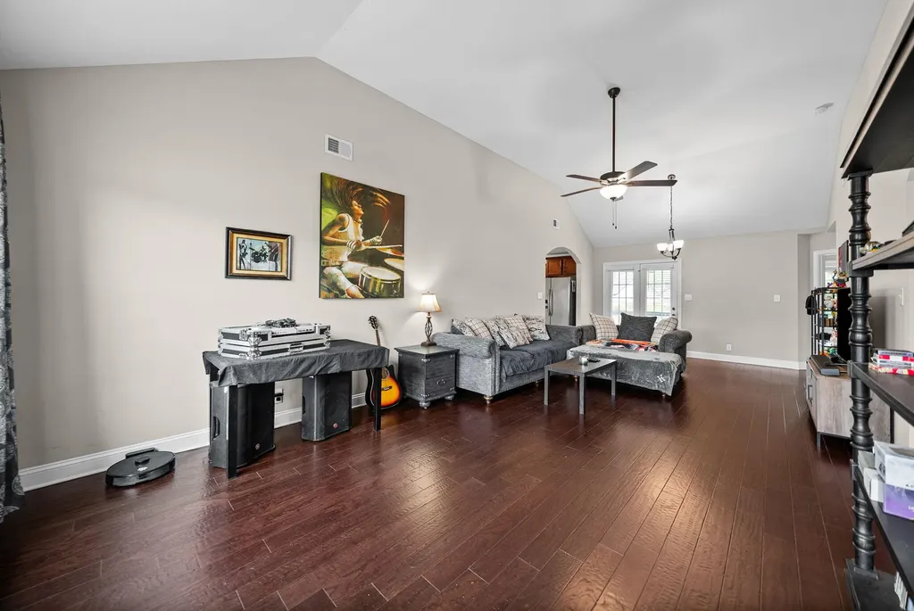 143 Ambridge Street Oak Grove KY 42262