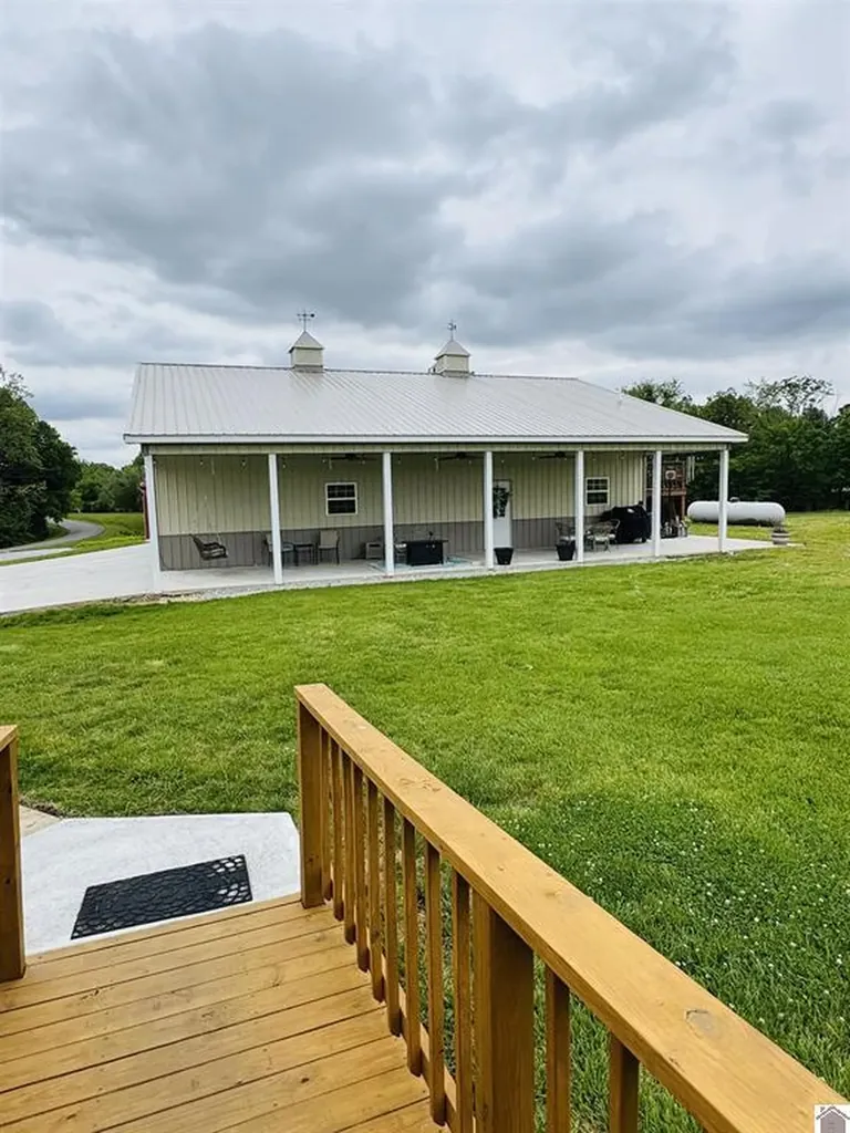 1285 Mckendree Church Road Mayfield KY 42066
