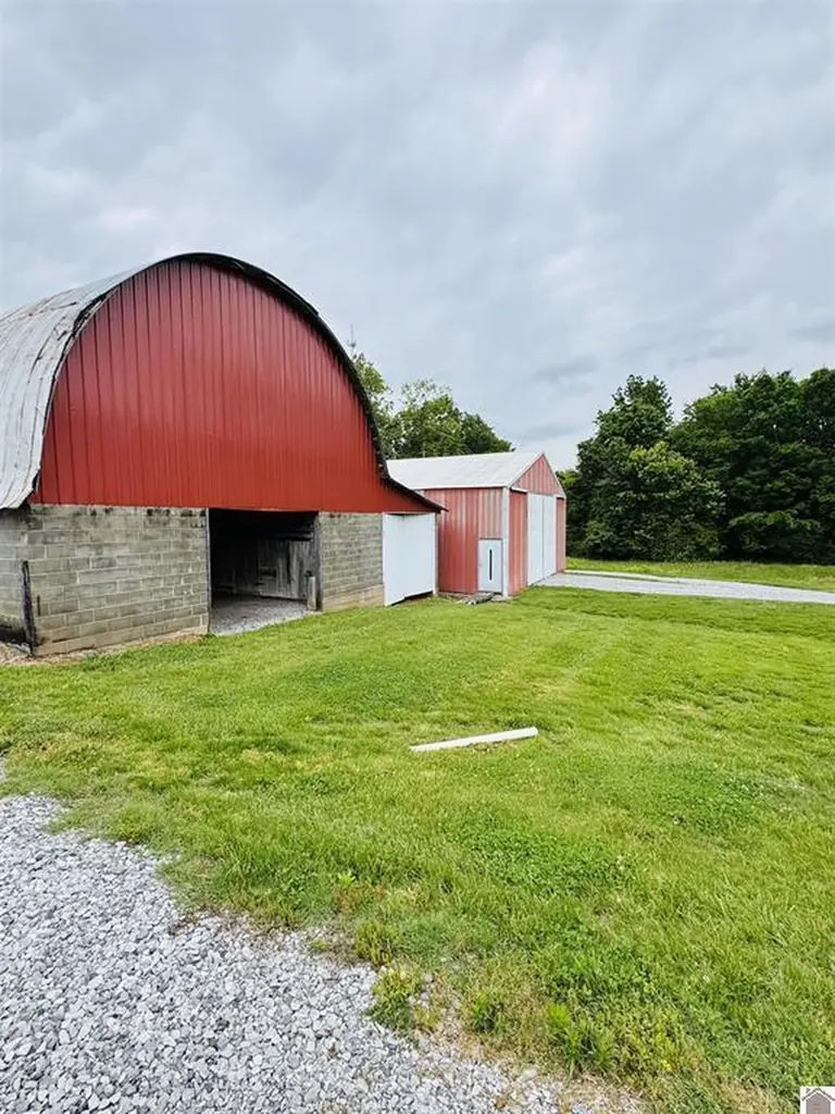 1285 Mckendree Church Road Mayfield KY 42066