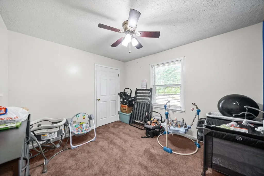 535 Foxfield Road Hopkinsville KY 42240