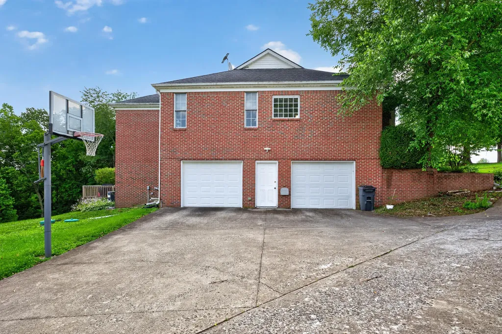115 St Michaels Crossing Danville KY 40422