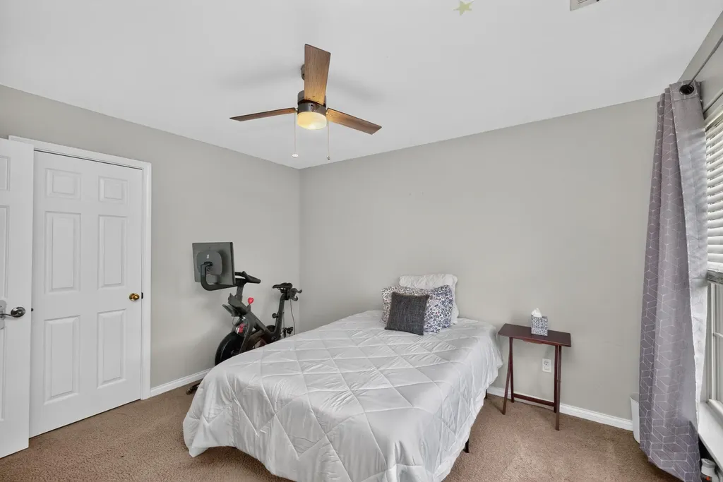 2252 Blackmoor Park Lane Lexington KY 40509