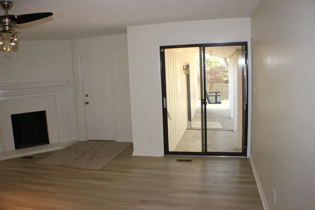 3193 Carriage Lane Lexington KY 40517