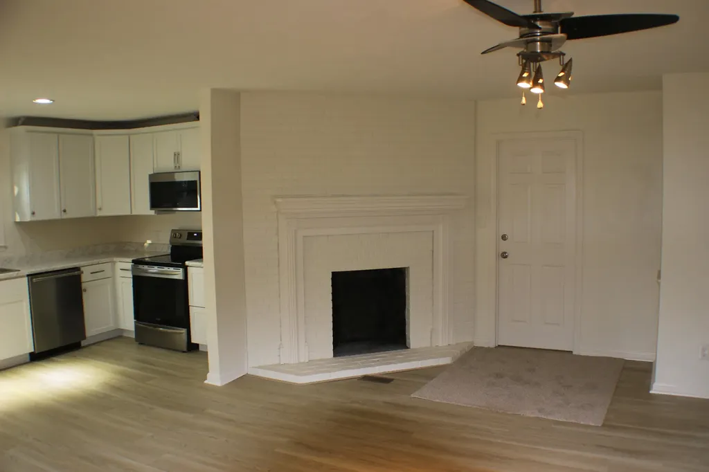 3193 Carriage Lane Lexington KY 40517