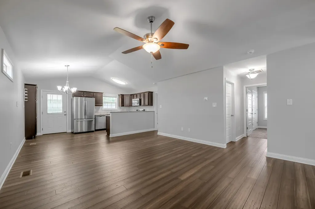 108 Dallas Drive Nicholasville KY 40356