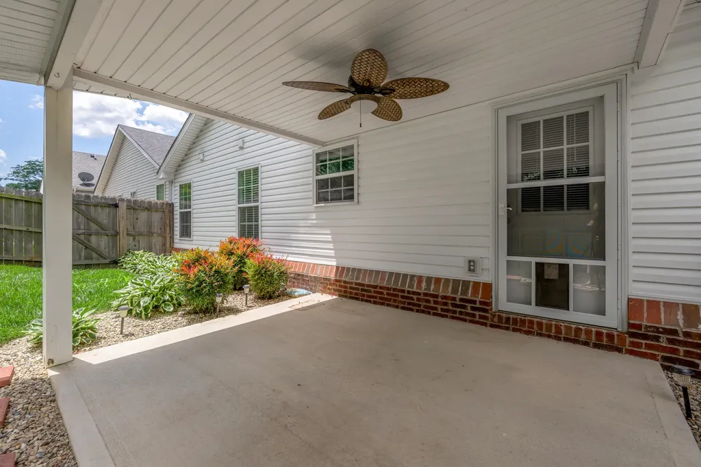 108 Dallas Drive Nicholasville KY 40356