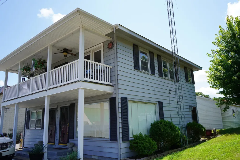 1817 J H O'bryan Avenue Grand Rivers KY 42045