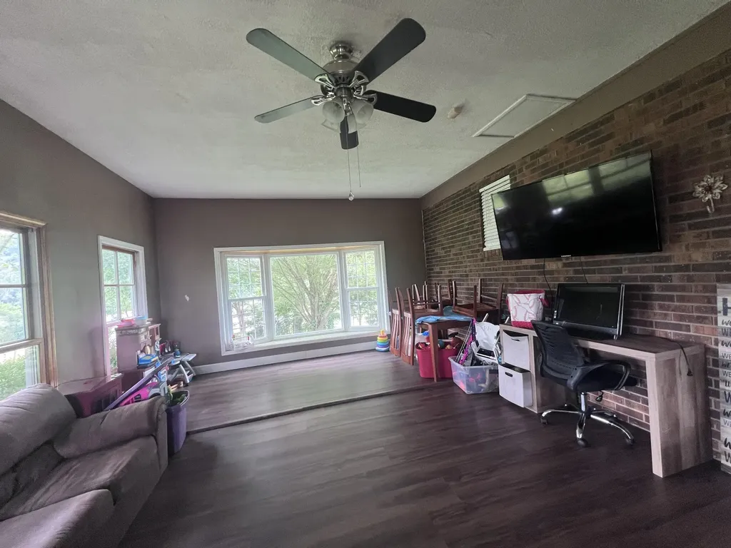 4656 Kentucky 1304 Hinkle KY 40953