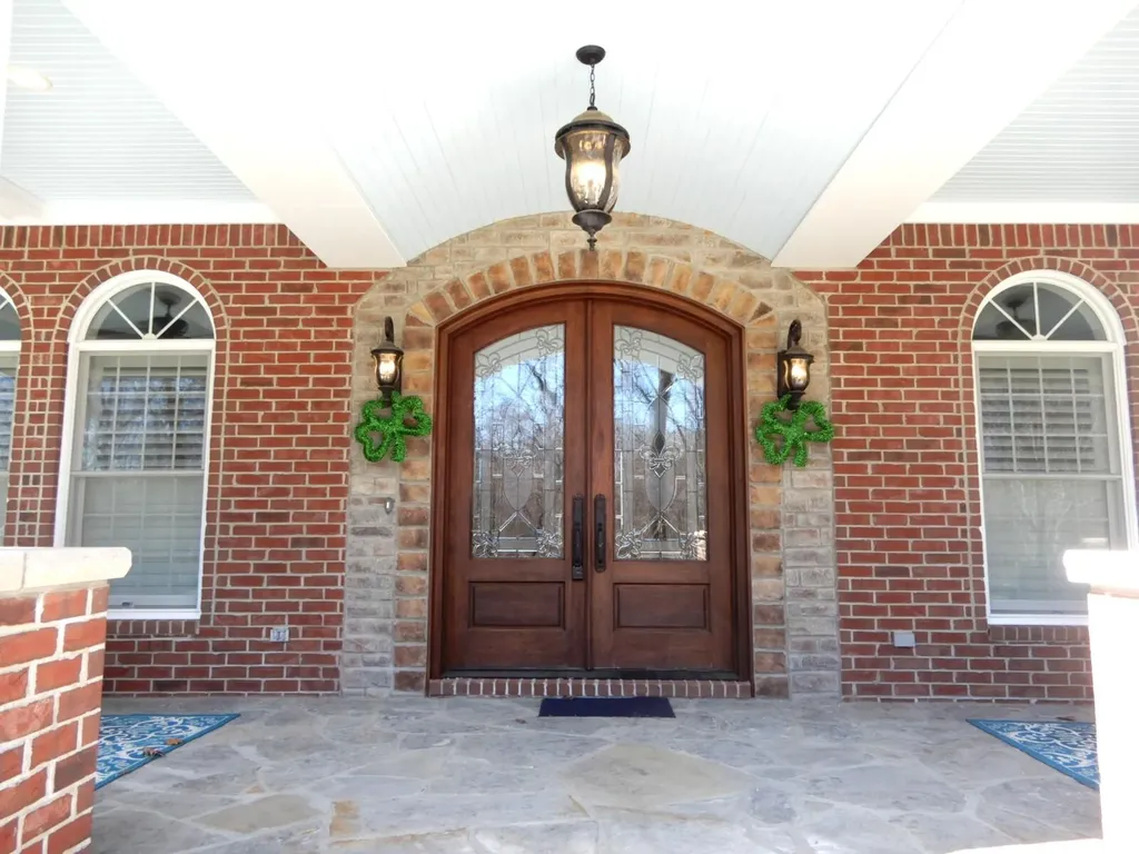 135 Allegheny Road Gilbertsville KY 42044