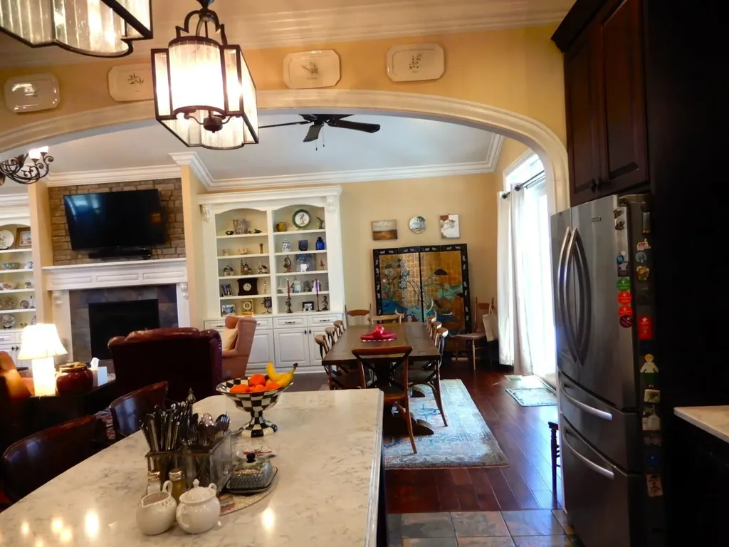 135 Allegheny Road Gilbertsville KY 42044