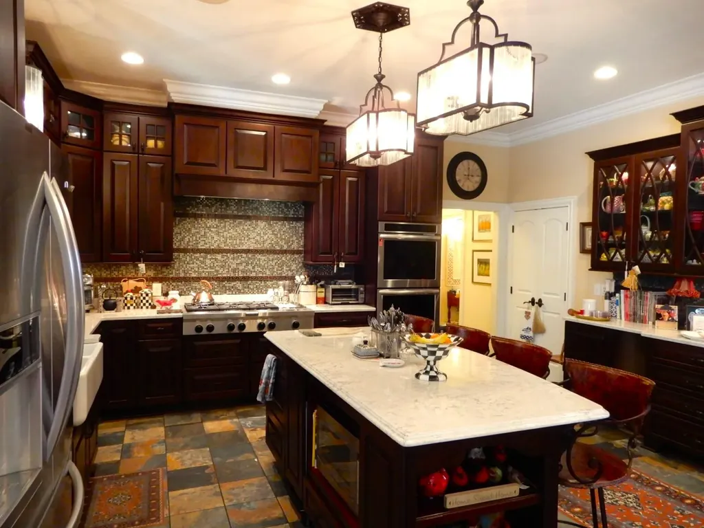 135 Allegheny Road Gilbertsville KY 42044