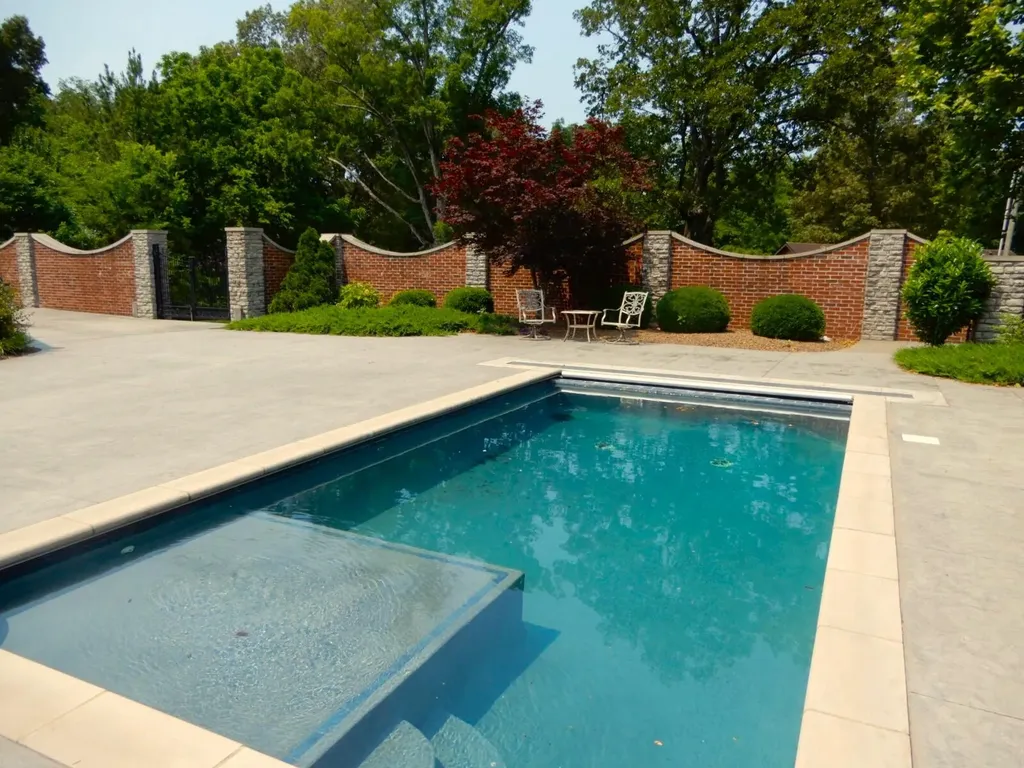 135 Allegheny Road Gilbertsville KY 42044