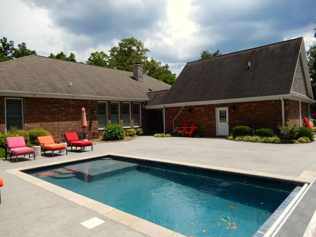 135 Allegheny Road Gilbertsville KY 42044
