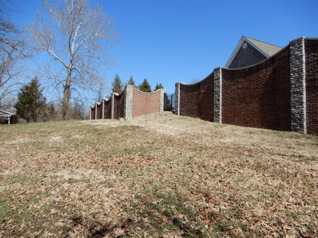 135 Allegheny Road Gilbertsville KY 42044