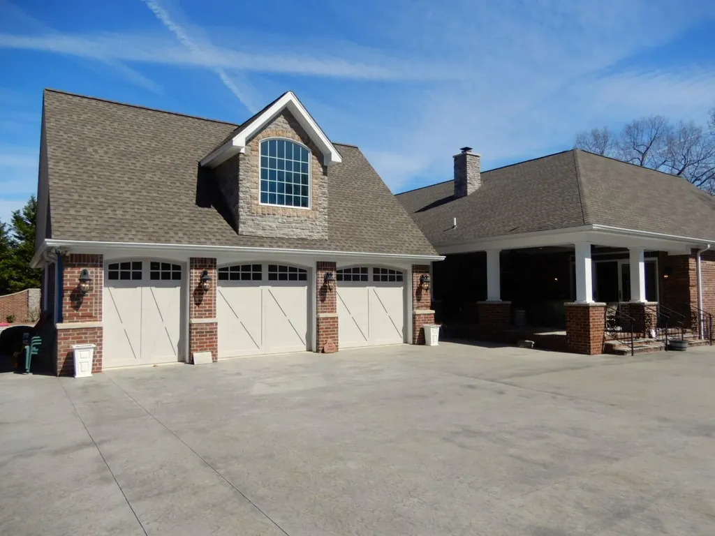 135 Allegheny Road Gilbertsville KY 42044