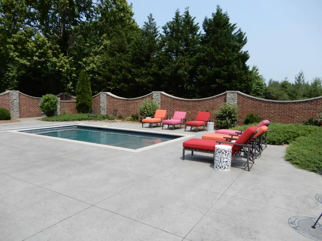 135 Allegheny Road Gilbertsville KY 42044