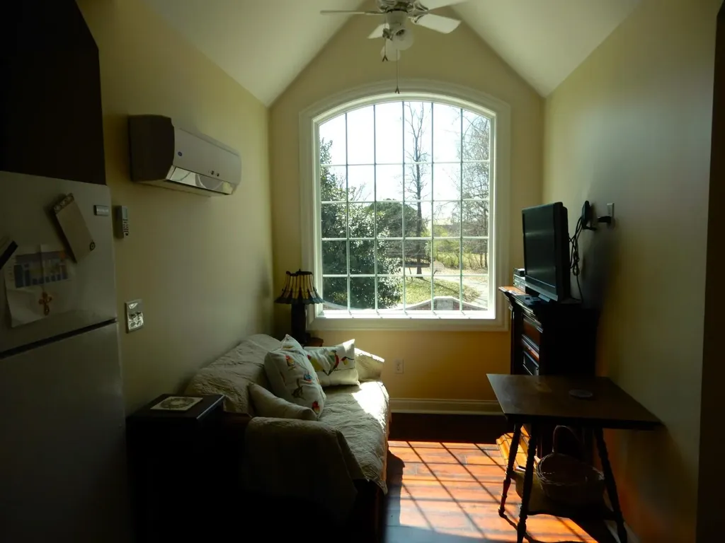 135 Allegheny Road Gilbertsville KY 42044