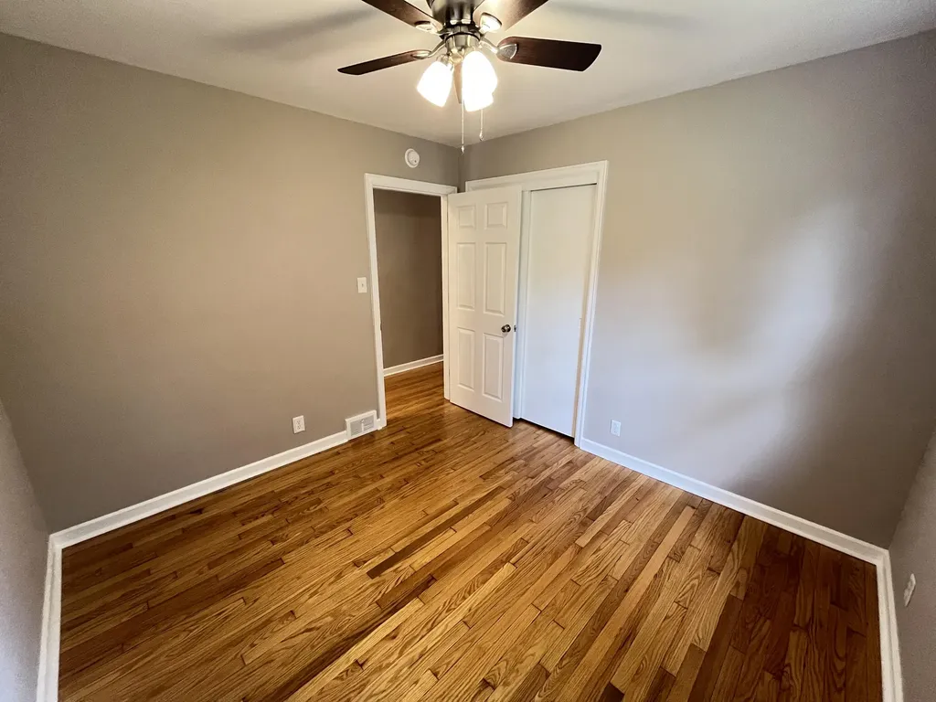 430 College Manor Harrodsburg KY 40330
