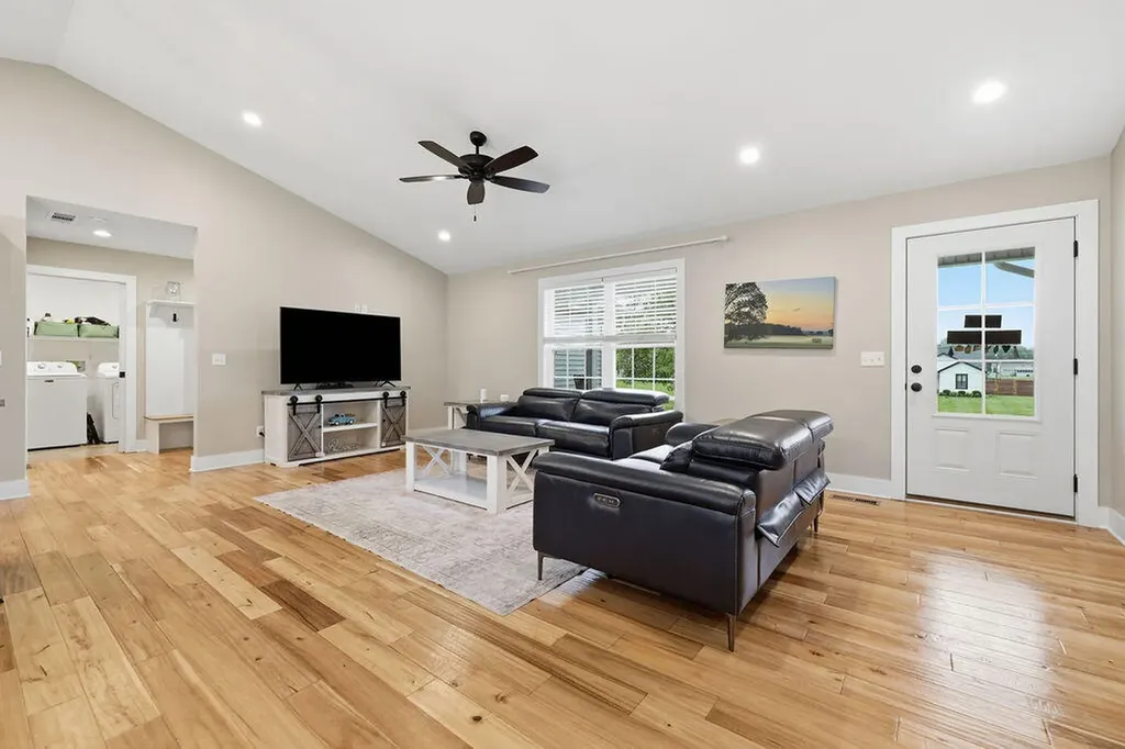 342 John Purdom Drive Almo KY 42020