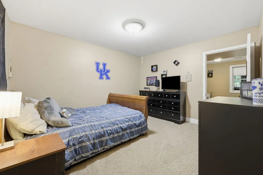2441 Doubletree Court Lexington KY 40514