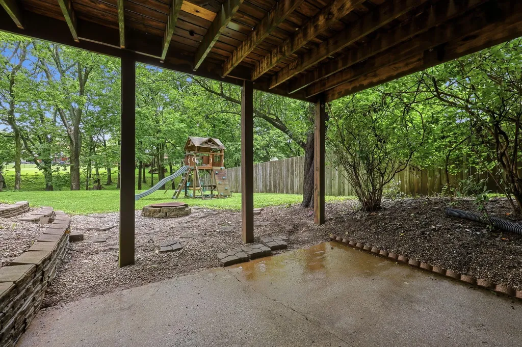 2441 Doubletree Court Lexington KY 40514