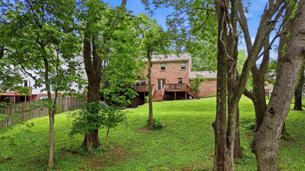 2441 Doubletree Court Lexington KY 40514