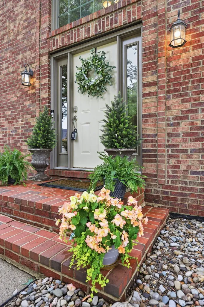 2441 Doubletree Court Lexington KY 40514