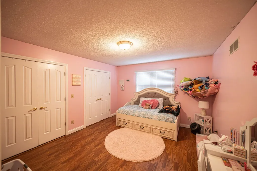 145 Forest View Cove Paducah KY 42003