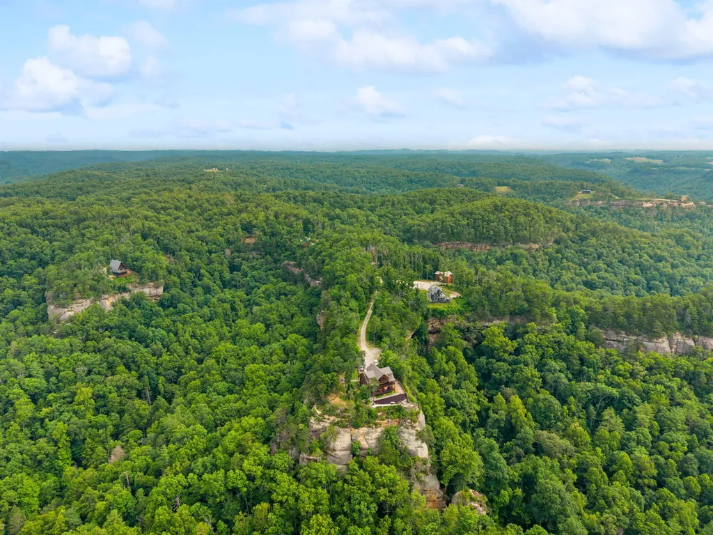 894 Heavenly Lane Frenchburg KY 40322