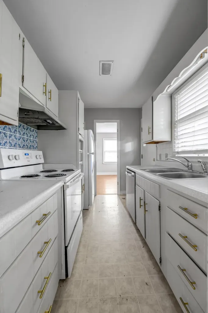 345 Colony Boulevard Lexington KY 40502