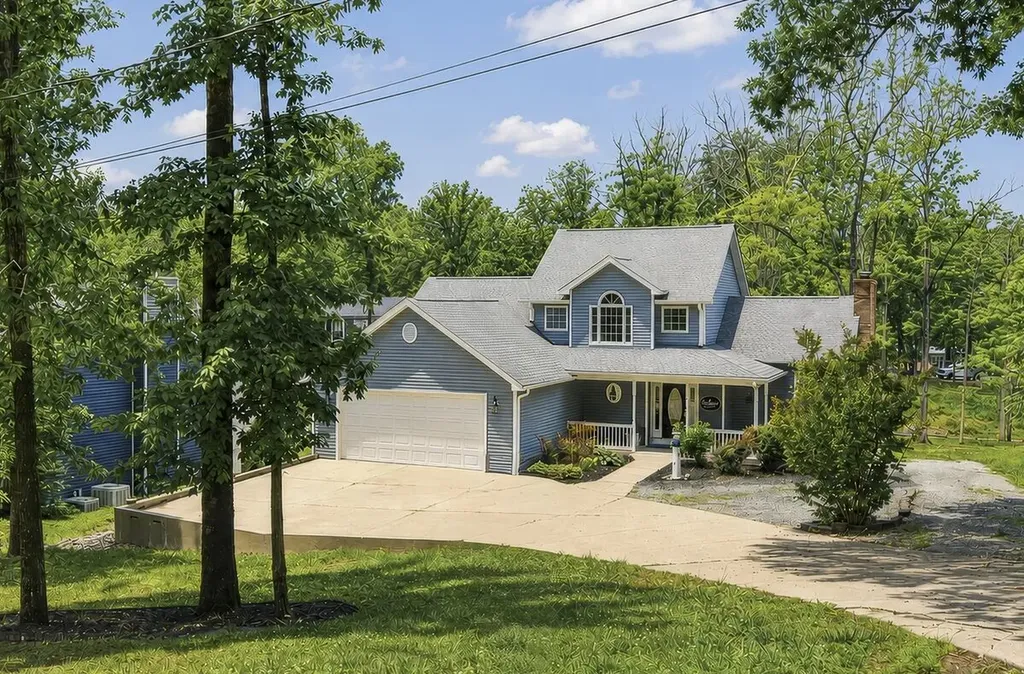 91 Lakeshore Road Gilbertsville KY 42044