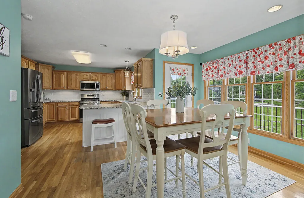 91 Lakeshore Road Gilbertsville KY 42044