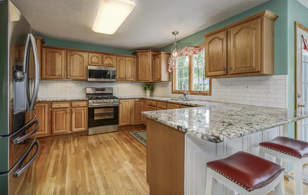 91 Lakeshore Road Gilbertsville KY 42044