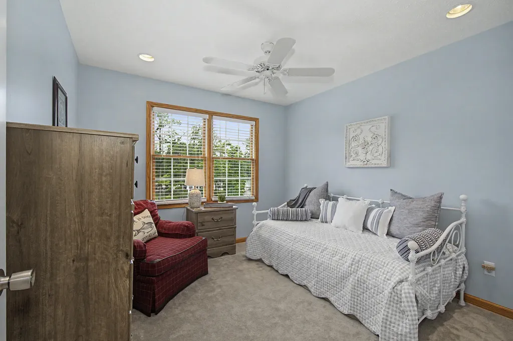 91 Lakeshore Road Gilbertsville KY 42044
