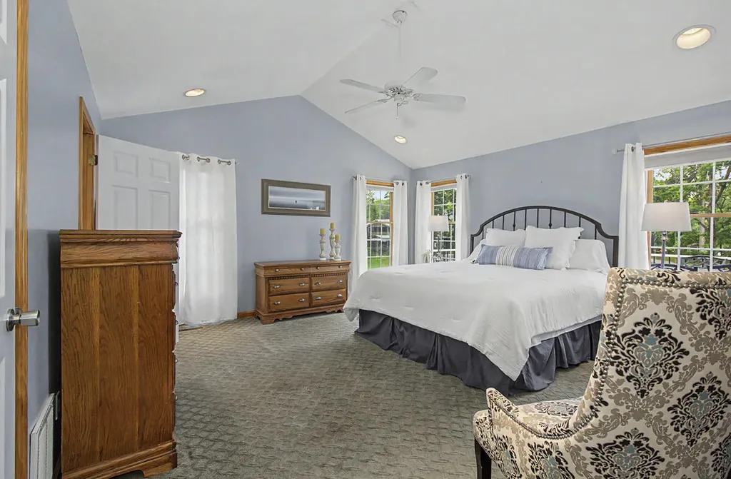 91 Lakeshore Road Gilbertsville KY 42044