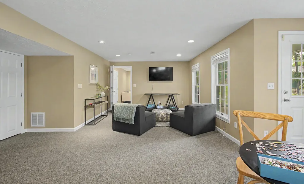 91 Lakeshore Road Gilbertsville KY 42044