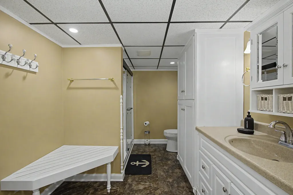 91 Lakeshore Road Gilbertsville KY 42044