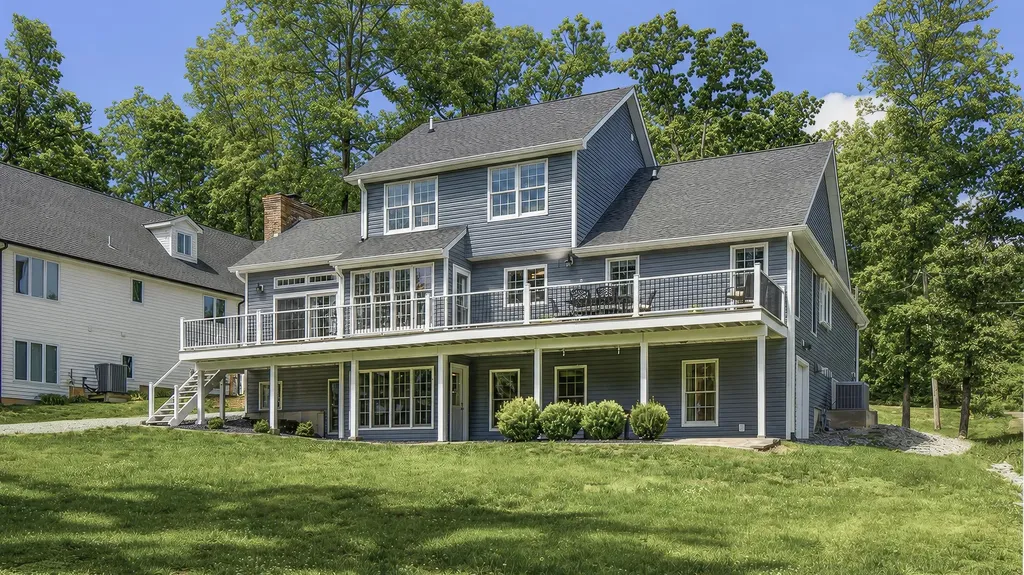 91 Lakeshore Road Gilbertsville KY 42044