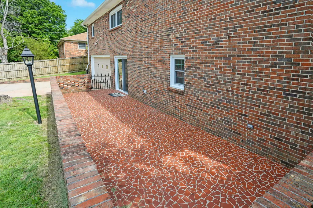 1511 Oxford Drive Murray KY 42071