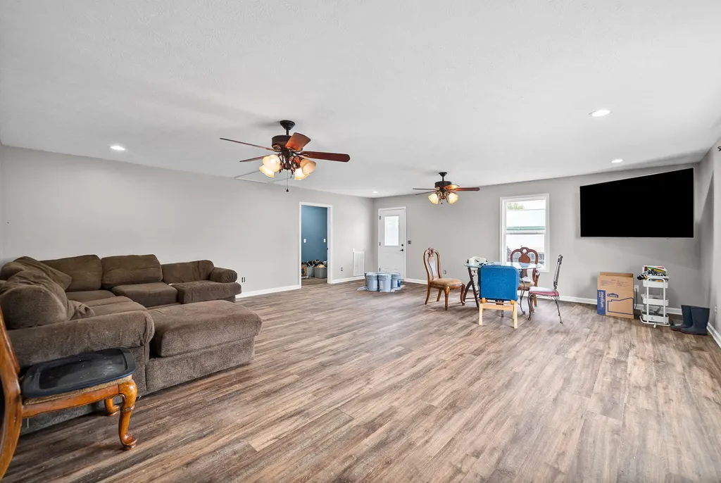 2679 Loop Lane Gracey KY 42232