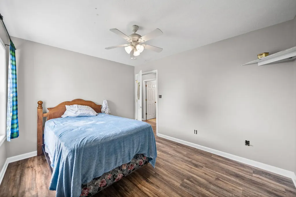 2679 Loop Lane Gracey KY 42232