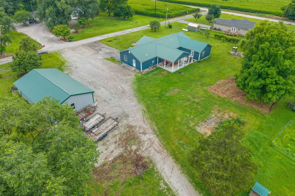 2679 Loop Lane Gracey KY 42232