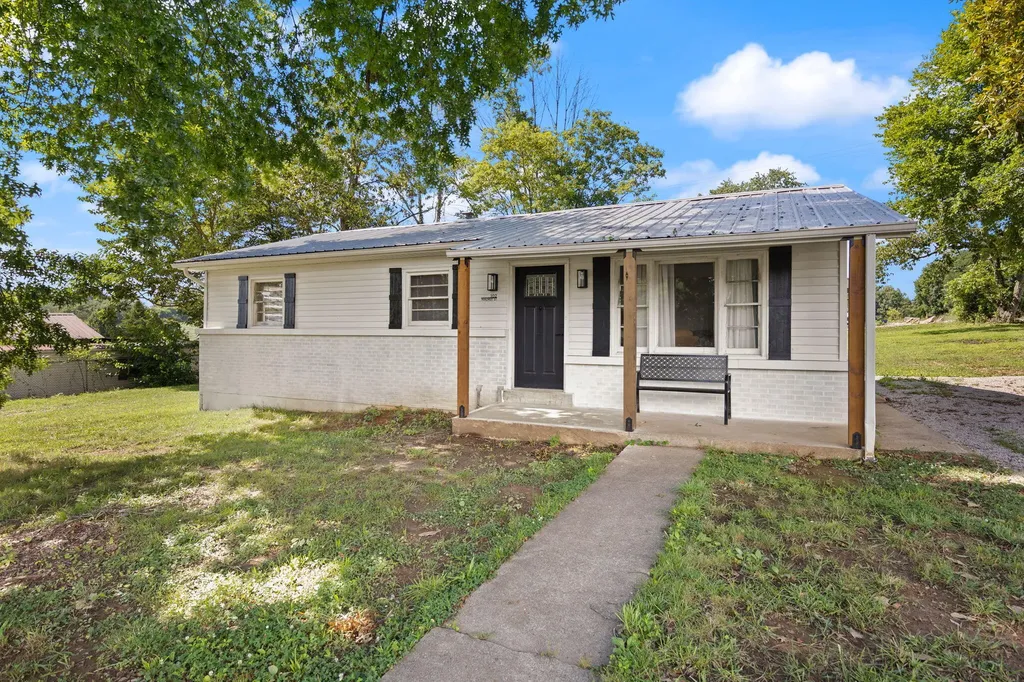 102 Walnut Street Ferguson KY 42533