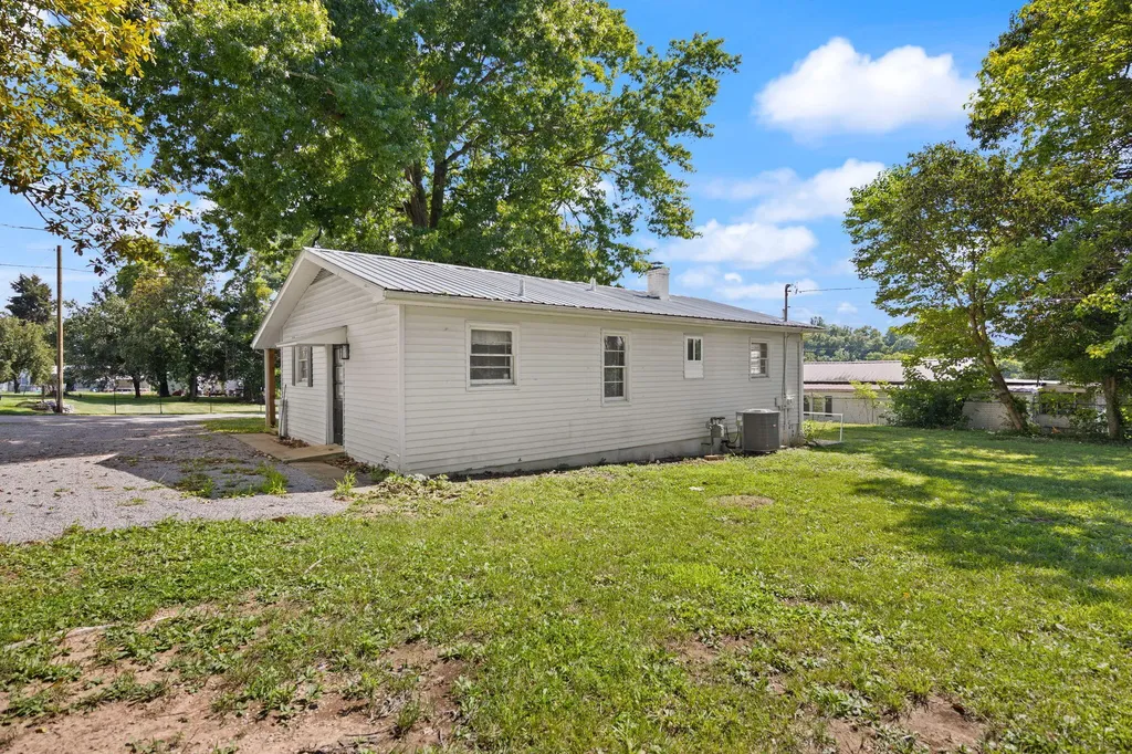 102 Walnut Street Ferguson KY 42533