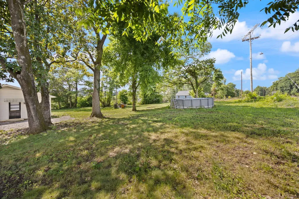 102 Walnut Street Ferguson KY 42533